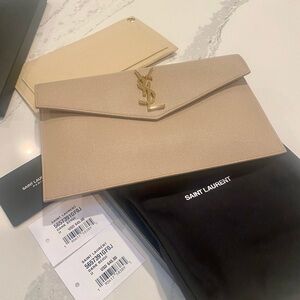 BNWT Authentic YSL Uptown Clutch Grain De Poudre Leather Envelope Pouch